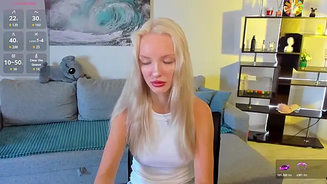 Snapshot of AleksaBlonde chatting on 8, 6, 2026 AleksaBlonde online show from 8, 6, 2026