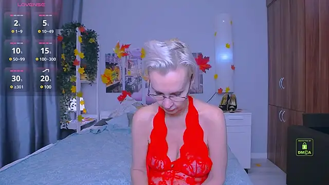 Snapshot of HelgaHimmell chatting on 3, 12, 2024 HelgaHimmell online show from 3, 12, 2024
