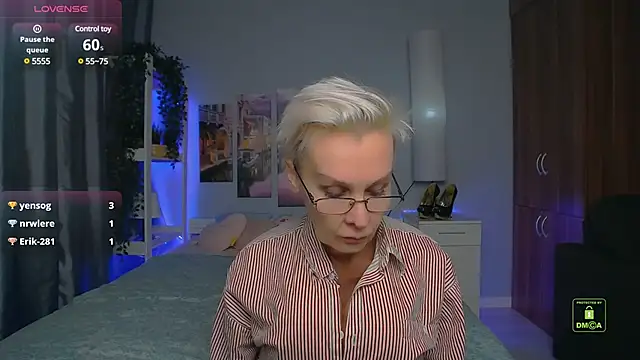 Snapshot of HelgaHimmell chatting on 9, 12, 2024 HelgaHimmell online show from 9, 12, 2024