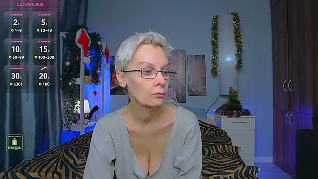 Snapshot of HelgaHimmell chatting on 21, 12, 2024 HelgaHimmell online show from 21, 12, 2024