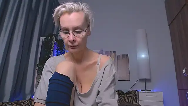 Snapshot of HelgaHimmell chatting on 27, 1, 2025 HelgaHimmell online show from 27, 1, 2025