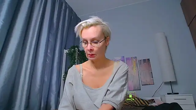 Snapshot of HelgaHimmell chatting on 14, 2, 2025 HelgaHimmell online show from 14, 2, 2025