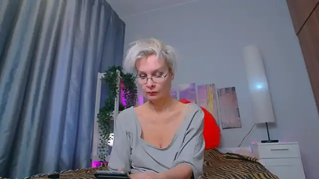 Snapshot of HelgaHimmell chatting on 15, 2, 2025 HelgaHimmell online show from 15, 2, 2025