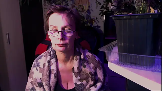 Snapshot of HelgaHimmell chatting on 1, 6, 2026 HelgaHimmell online show from 1, 6, 2026