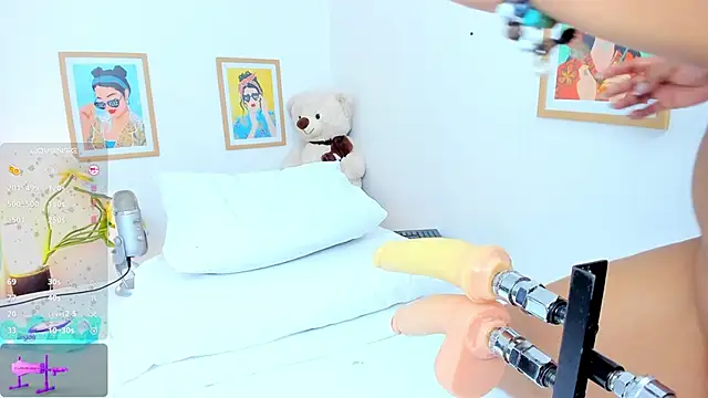 Snapshot of jasminnee_ chatting on 3, 2, 2026 jasminnee online show from 3, 2, 2026