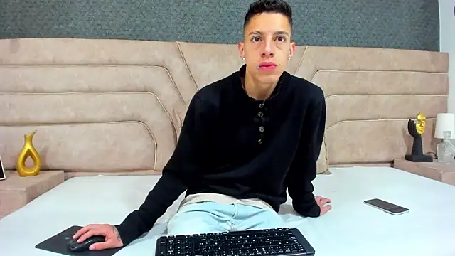 Snapshot of thiago19s chatting on 2, 7, 2026 thiago19s online show from 2, 7, 2026