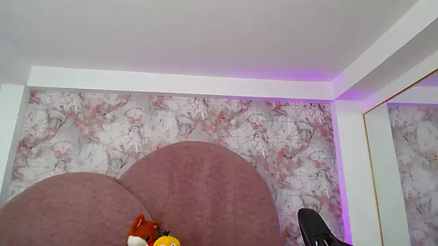 Snapshot of LexaDeRusso chatting on 19, 3, 2025 LexaDeRusso online show from 19, 3, 2025