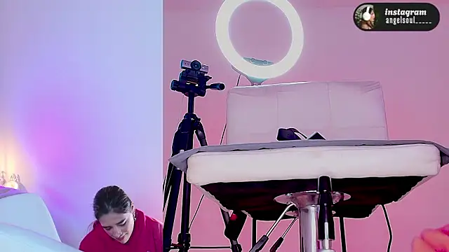 Angelst   online show from 8, 3, 2026