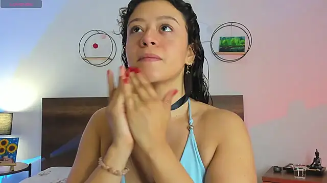 YenniferCurly online show from 16, 12, 2024