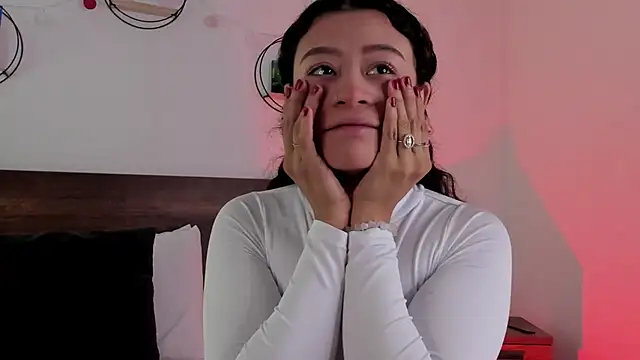 YenniferCurly online show from 21, 12, 2024