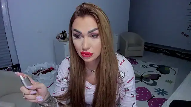 GlossyDiamondX online show from 17, 2, 2025