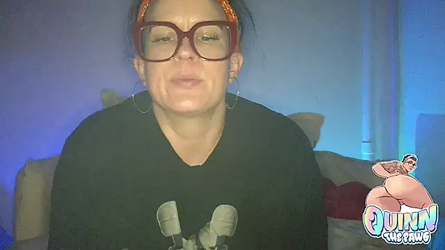 Snapshot of quinnmariexo chatting on 14, 11, 2025 quinnmariexo online show from 14, 11, 2025