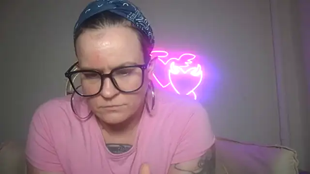 Snapshot of quinnmariexo chatting on 14, 1, 2026 quinnmariexo online show from 14, 1, 2026