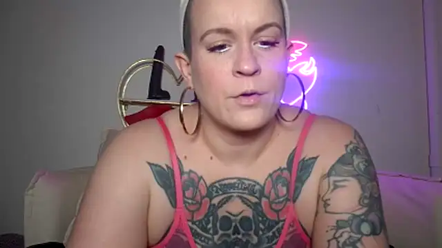 Snapshot of quinnmariexo chatting on 5, 2, 2026 quinnmariexo online show from 5, 2, 2026