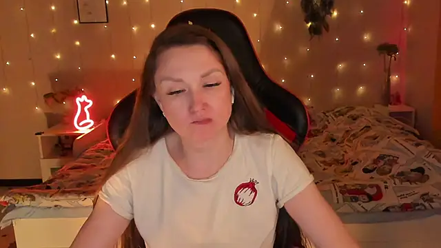 desperatehousewife   online show from 1, 4, 2026