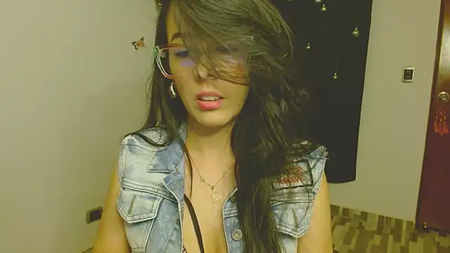 Snapshot of ella_peck chatting on 13, 11, 2025 ella peck online show from 13, 11, 2025