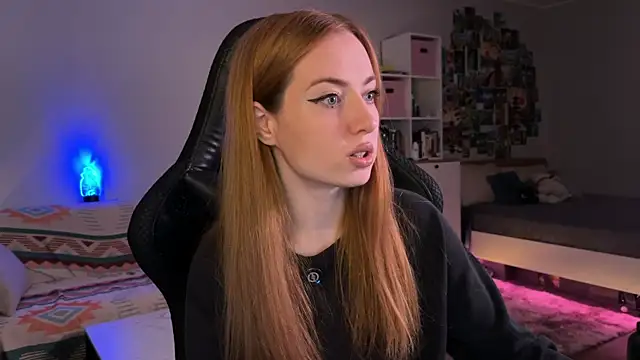 LinaWitch online show from 15, 10, 2025