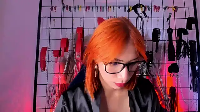 Snapshot of charrlotte_quinn chatting on 2, 2, 2025 charrlotte quinn online show from 2, 2, 2025