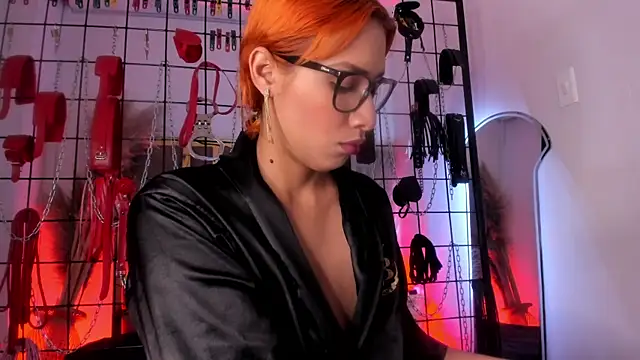 Snapshot of charrlotte_quinn chatting on 7, 2, 2025 charrlotte quinn online show from 7, 2, 2025