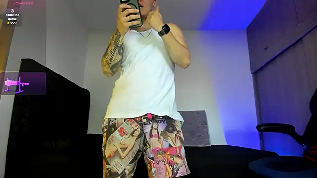 male pussy online show from 16, 10, 2025