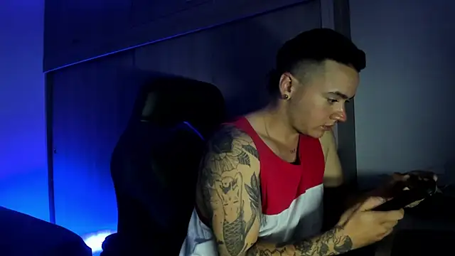 male pussy online show from 5, 12, 2025