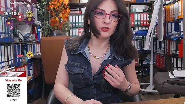 Snapshot of classyladyrellax chatting on 4, 3, 2026 classyladyrellax online show from 4, 3, 2026