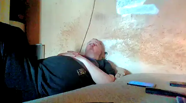 Nightshade7712 online show from 3, 3, 2025