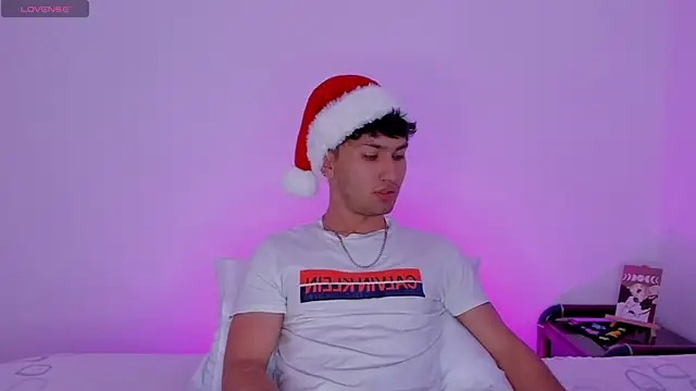 Valerio James7 online show from 7, 12, 2024