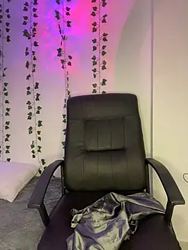 Snapshot of Grecia_21 chatting on 19, 12, 2024 Grecia 21 online show from 19, 12, 2024