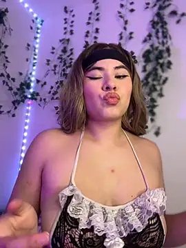 Snapshot of Grecia_21 chatting on 8, 9, 2025 Grecia 21 online show from 8, 9, 2025