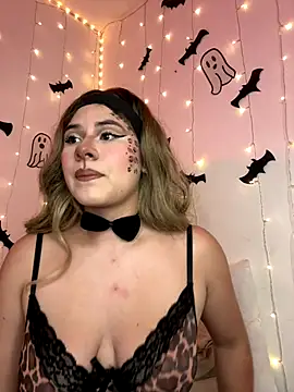 Snapshot of Grecia_21 chatting on 24, 10, 2025 Grecia 21 online show from 24, 10, 2025