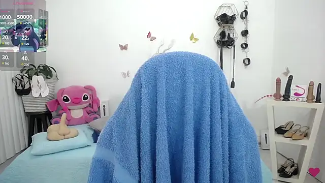 Snapshot of mom_hot__ chatting on 7, 6, 2026 mom hot online show from 7, 6, 2026
