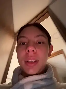 Snapshot of Bonniepark chatting on 20, 12, 2025 Bonniepark online show from 20, 12, 2025