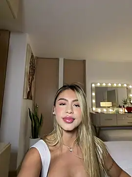  laura 02 online show from 22, 3, 2026