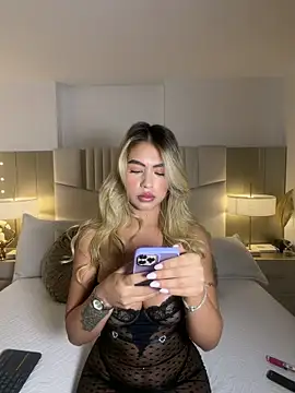  laura 02 online show from 21, 4, 2026