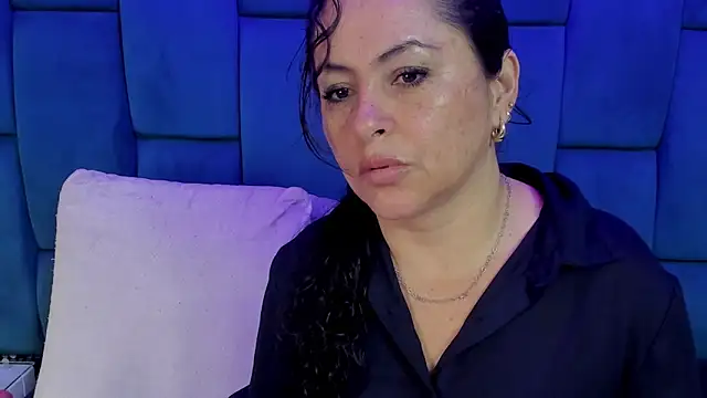 Snapshot of hanny_milf chatting on 29, 10, 2025 hanny milf online show from 29, 10, 2025