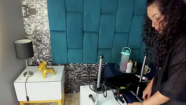 Snapshot of hanny_milf chatting on 22, 11, 2025 hanny milf online show from 22, 11, 2025