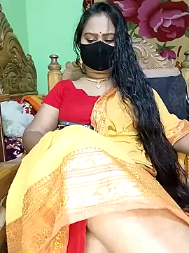 Idhika Paul online show from 4, 3, 2025