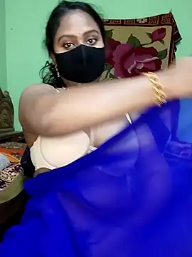 Idhika Paul online show from 8, 3, 2025