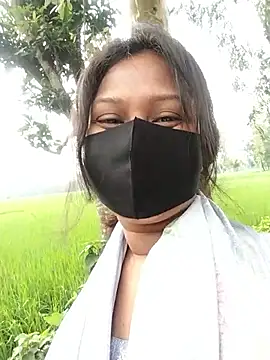 Idhika Paul online show from 15, 9, 2025