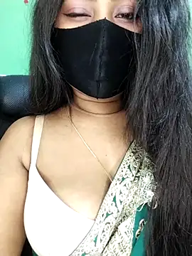 Idhika Paul online show from 8, 3, 2026