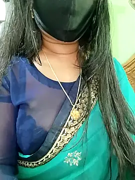 Idhika Paul online show from 9, 4, 2026