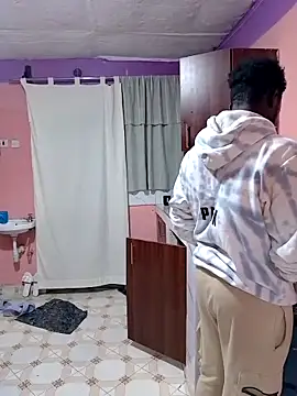 Snapshot of MaskedGQ chatting on 25, 10, 2025 MaskedGQ online show from 25, 10, 2025