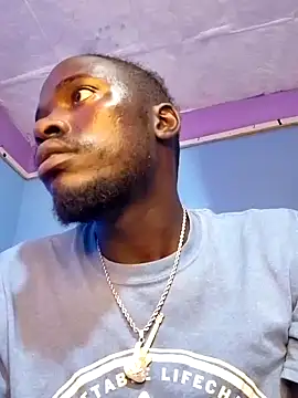 Snapshot of MaskedGQ chatting on 6, 11, 2025 MaskedGQ online show from 6, 11, 2025