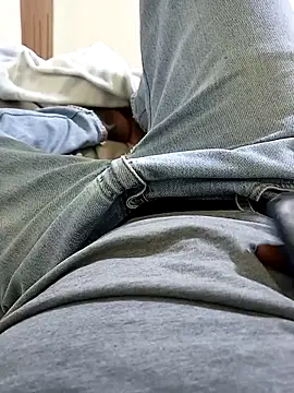 Snapshot of MaskedGQ chatting on 1, 12, 2025 MaskedGQ online show from 1, 12, 2025