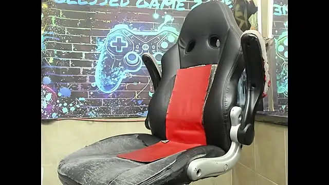 Snapshot of Terrance_z chatting on 9, 4, 2026 Terrance z online show from 9, 4, 2026