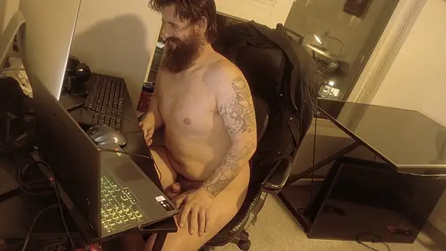 Armyexhibitionistvet online show from 18, 12, 2025