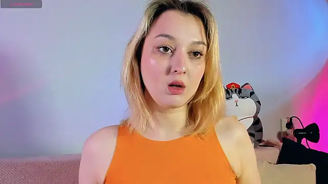 CrystalRey online show from 28, 5, 2026