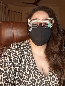 Snapshot of SEXY-Sardarni chatting on 13, 5, 2026 SEXY-Sardarni online show from 13, 5, 2026
