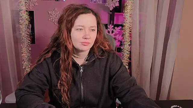 Snapshot of carolina_elf chatting on 6, 1, 2026 carolina elf online show from 6, 1, 2026